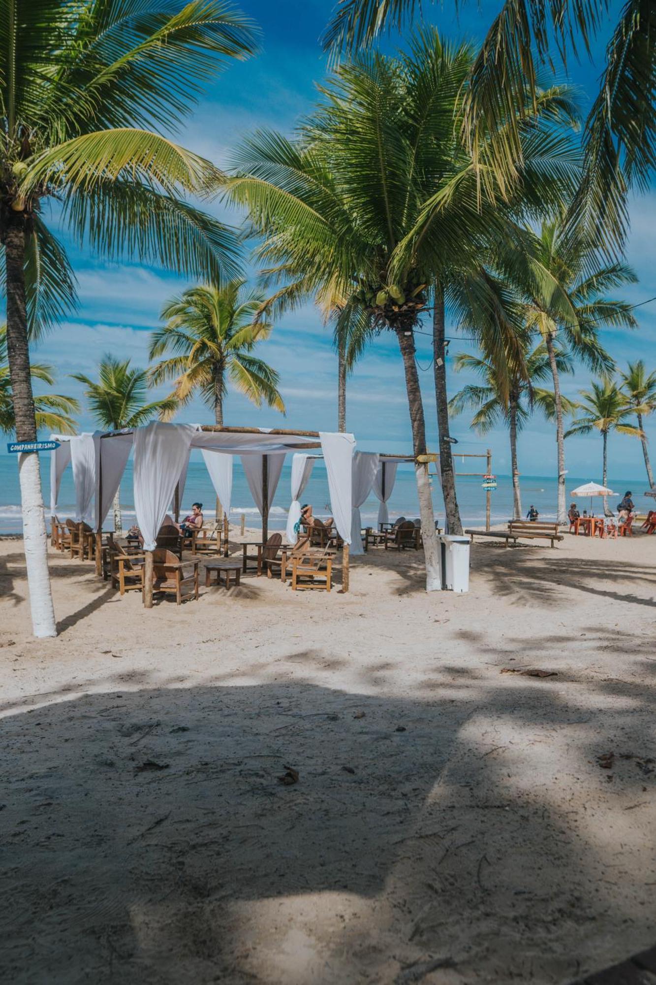 Ramada By Wyndham Porto Seguro Praia Hotel Exterior photo